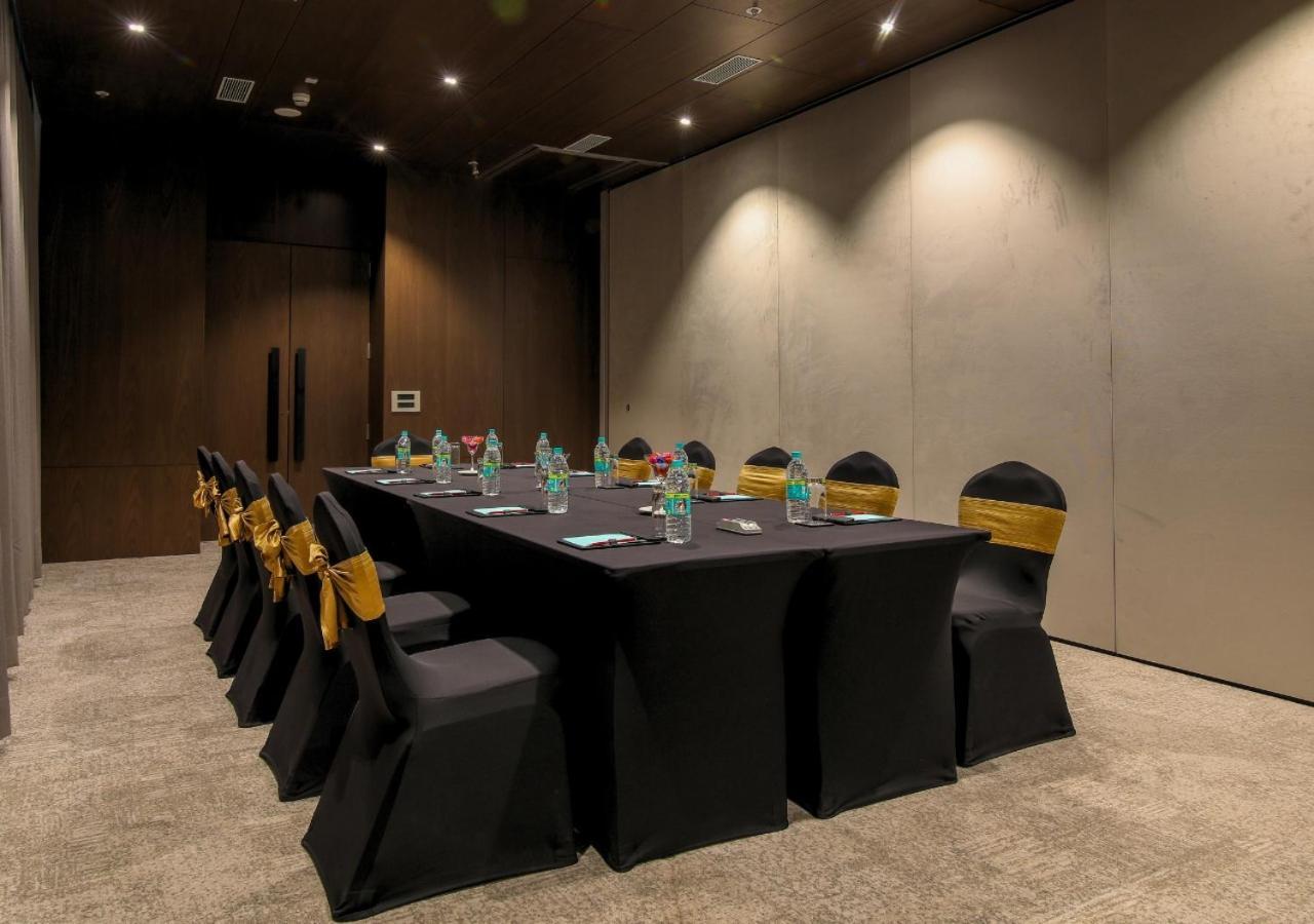 Essentia Premier Hotel Pune Wakad Pimpri-Chinchwad Bagian luar foto