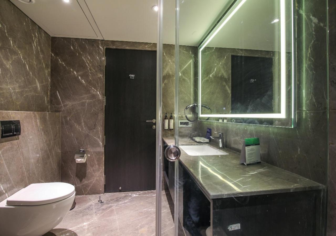 Essentia Premier Hotel Pune Wakad Pimpri-Chinchwad Bagian luar foto