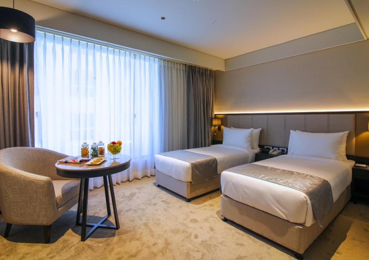 Essentia Premier Hotel Pune Wakad Pimpri-Chinchwad Bagian luar foto