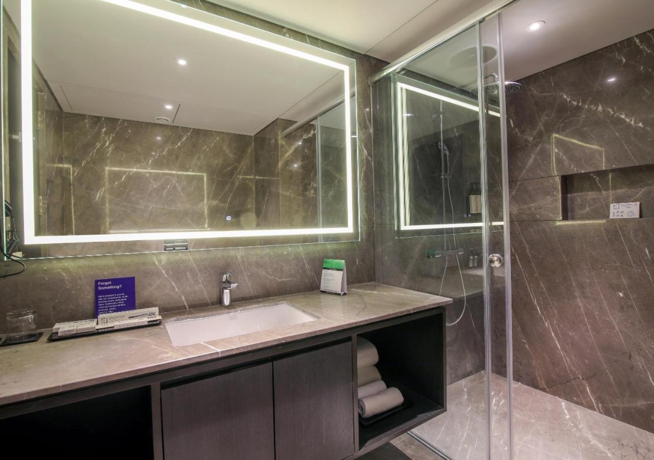 Essentia Premier Hotel Pune Wakad Pimpri-Chinchwad Bagian luar foto