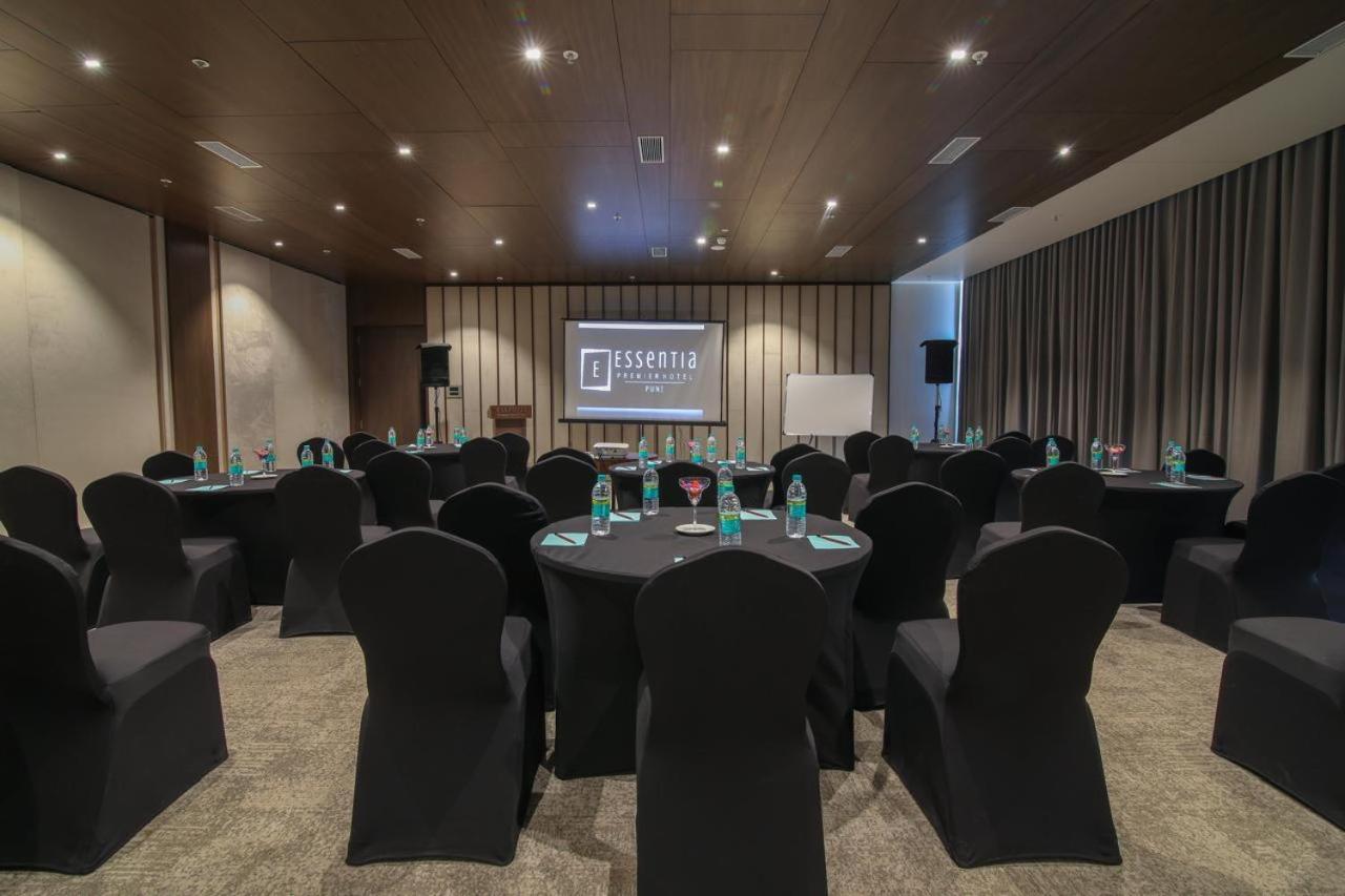 Essentia Premier Hotel Pune Wakad Pimpri-Chinchwad Bagian luar foto